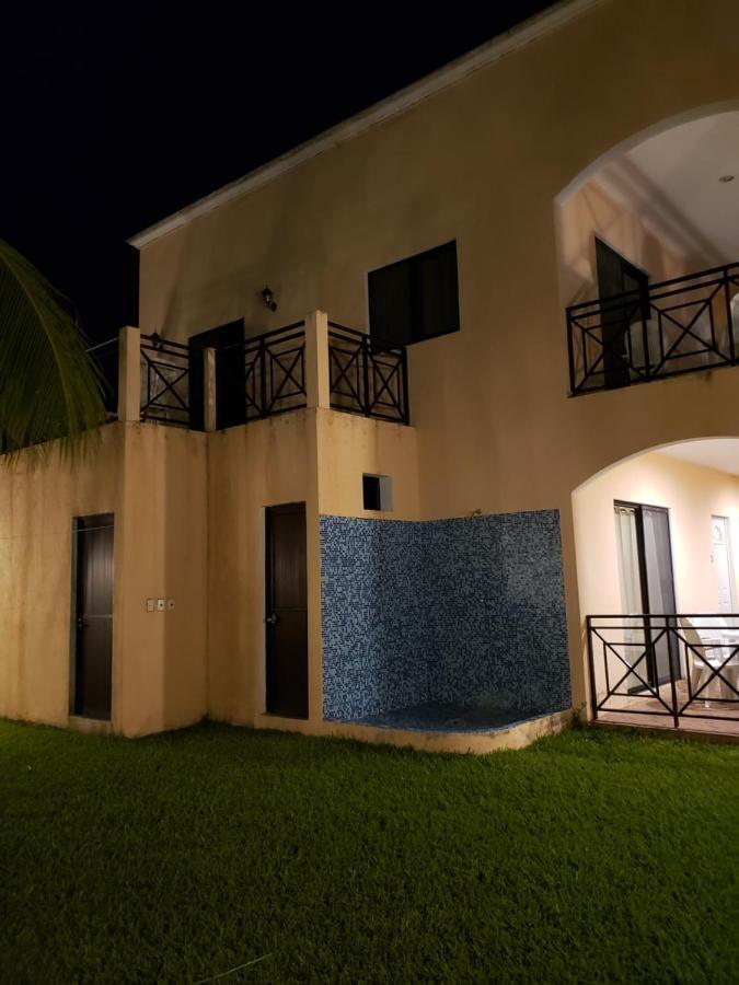Coral Island Suites Cozumel Buitenkant foto
